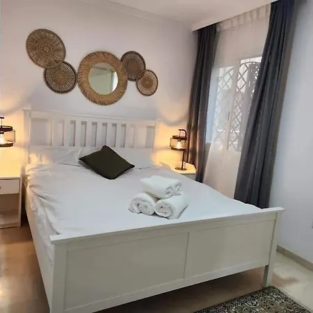 Apartment Beachfront Accommodation Estepona Exterior foto
