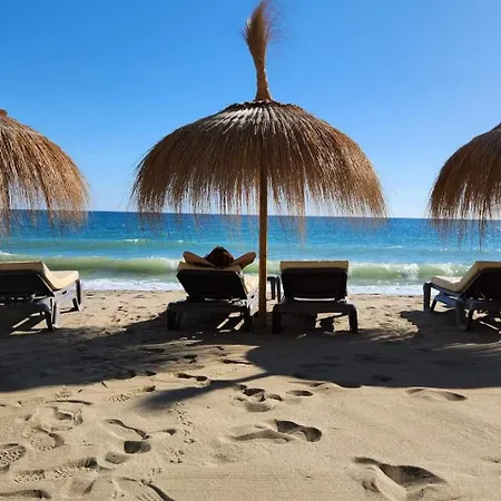 Apartment Beachfront Accommodation Estepona Exterior foto